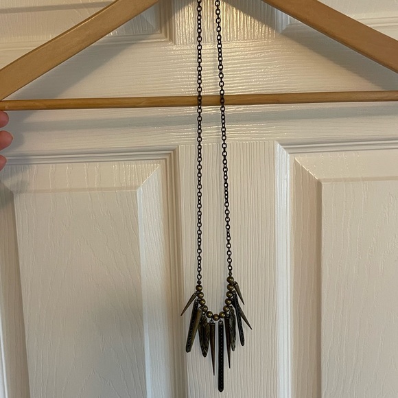 SOLD Bundle of assorted accent statement necklaces - Picture 5 of 16